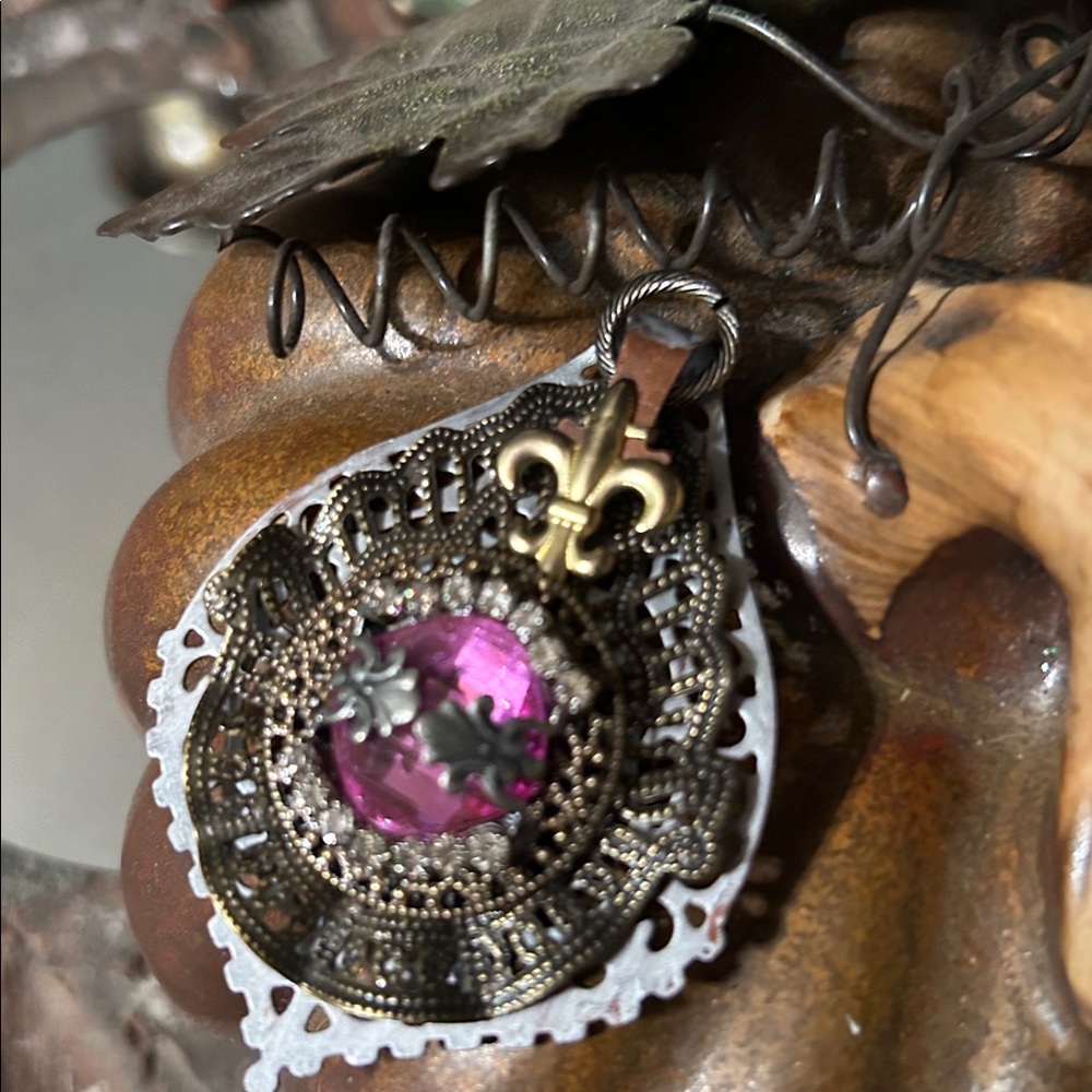 Pink and Silver Pendant with Fleur-de-lis